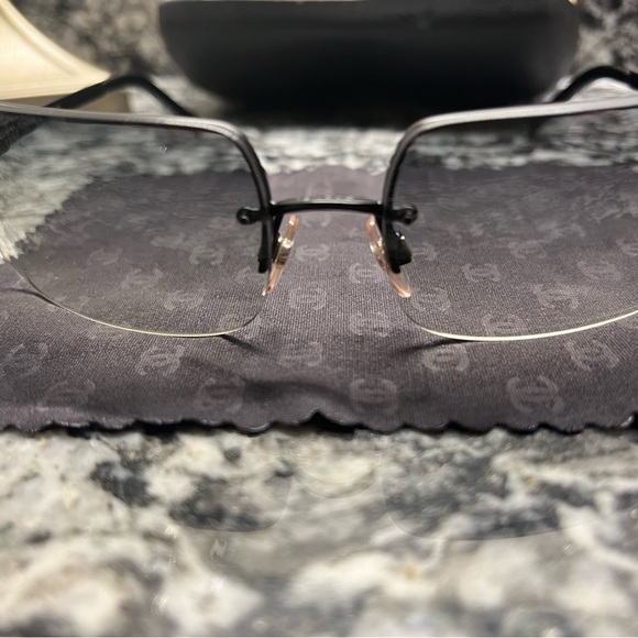 Chanel sunglasses - Picture 12 of 15